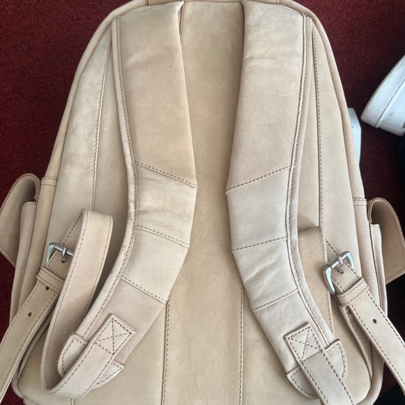 Kelly Tooke Backpack - Picture 3 of 5